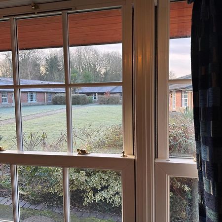 Netley Hall Dorrington Luaran gambar