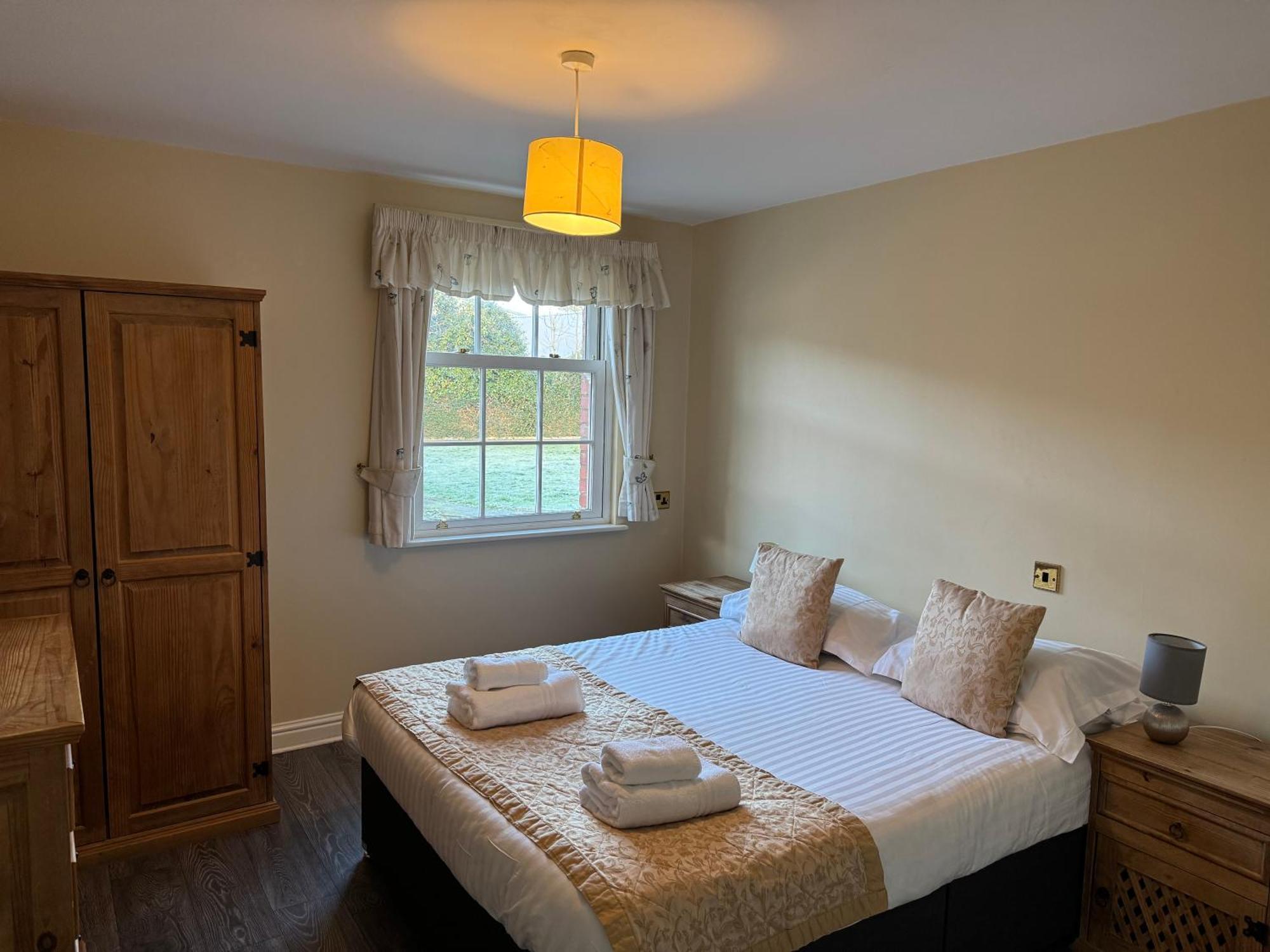 Netley Hall Dorrington Luaran gambar